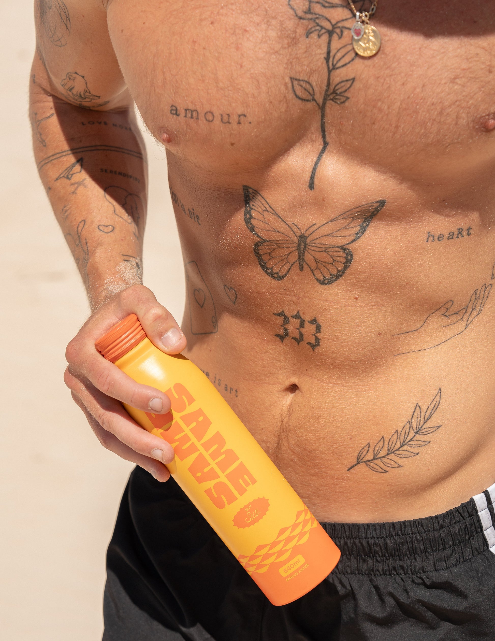 SAMESAME STILL SINGLE